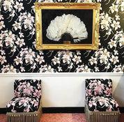 Akakina II Black Wallpaper