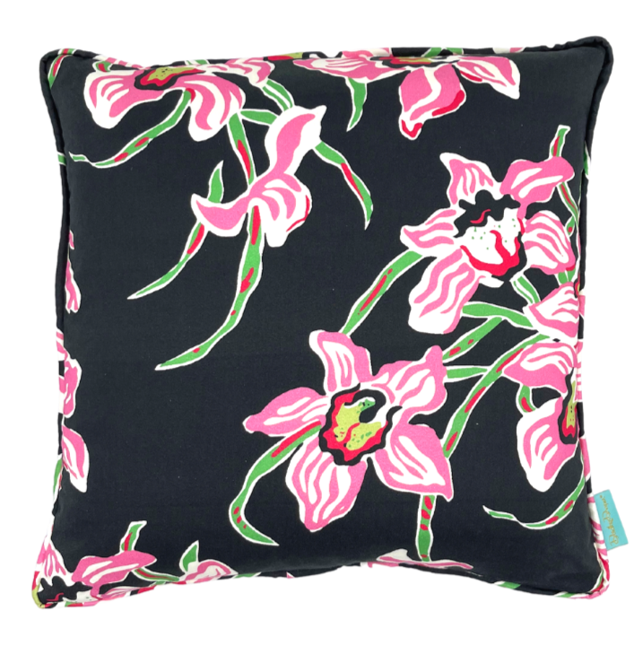 Akakina II Throw Pillow - Black