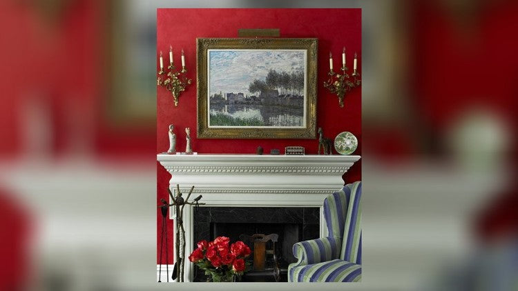 Colored Walls Make a Perfect Canvas for your Paintings