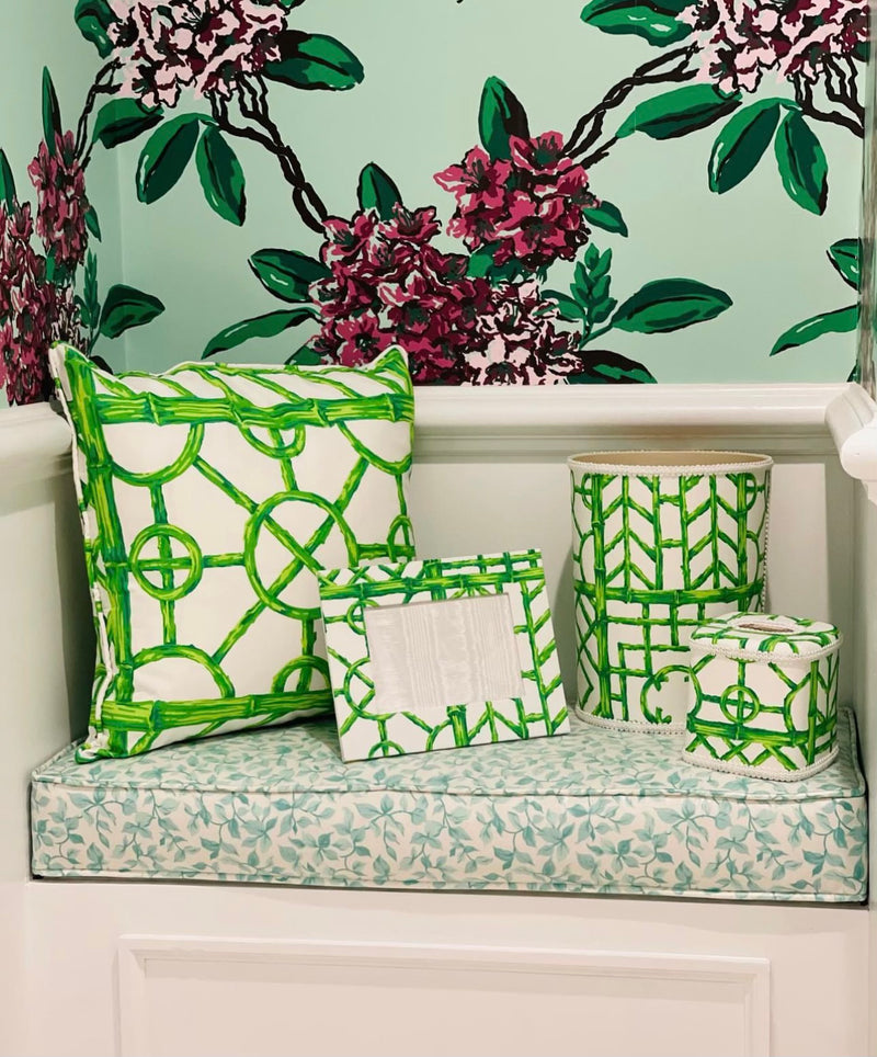 TISSUE HOLDERS