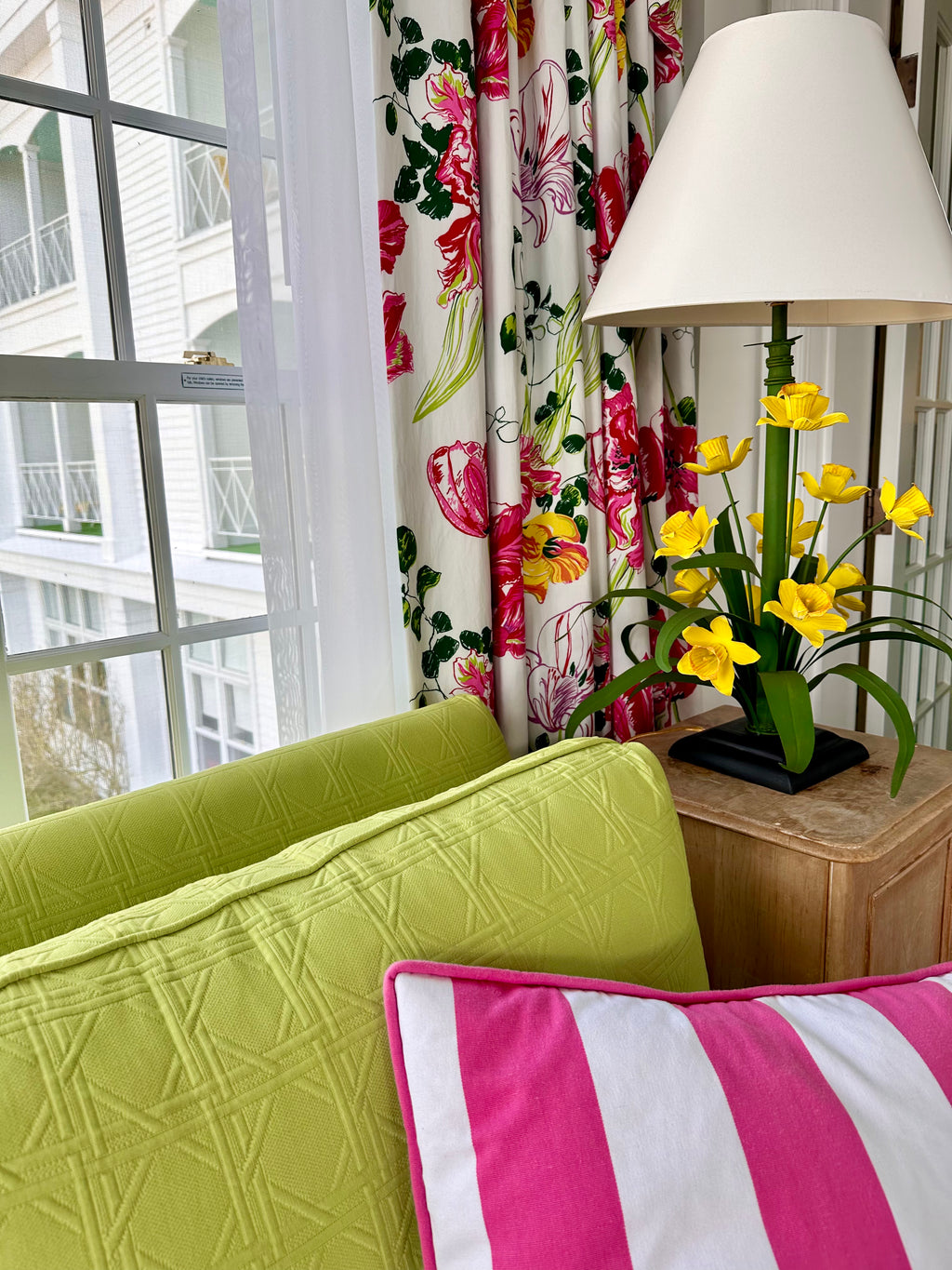 Carleton's Daffodil Lamp