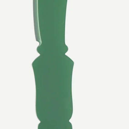 Sabre Acrylic Spreader