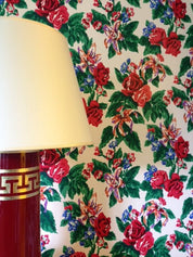 Fazenda Lily Red Wallpaper